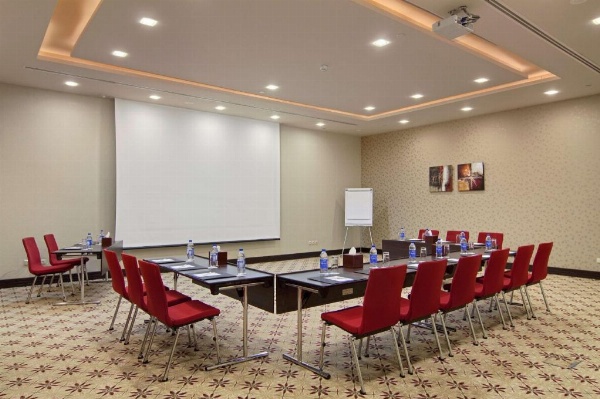 Hilton Garden Inn Riyadh Olaya image 12